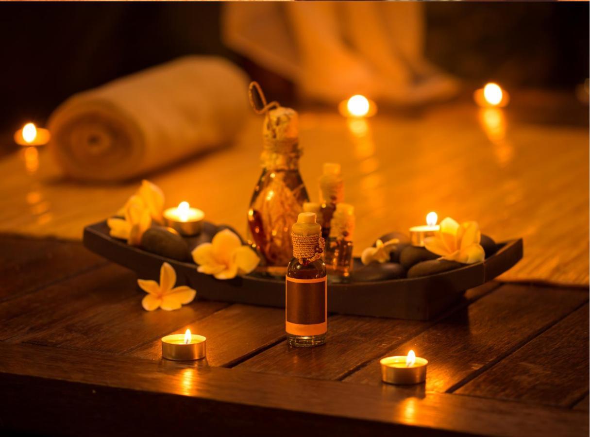ยูโรสตาร์ อรากวานีย์ Hotel ซานติอาโก เด กอมโปสเตลา ภายนอก รูปภาพ A spa treatment
