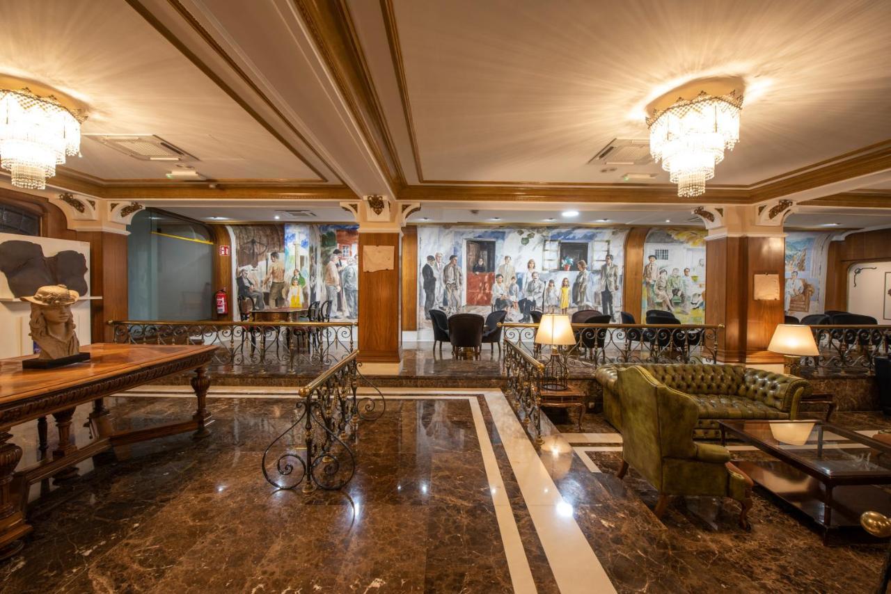ยูโรสตาร์ อรากวานีย์ Hotel ซานติอาโก เด กอมโปสเตลา ภายนอก รูปภาพ Lobby