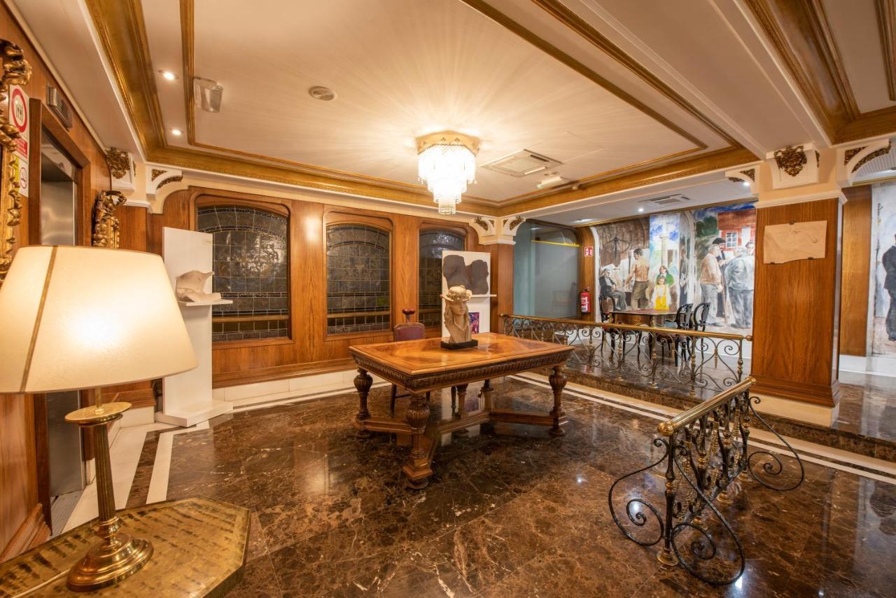 ยูโรสตาร์ อรากวานีย์ Hotel ซานติอาโก เด กอมโปสเตลา ภายนอก รูปภาพ Lobby
