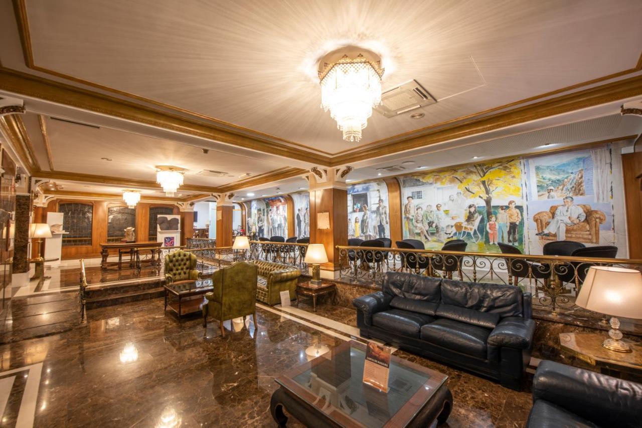 ยูโรสตาร์ อรากวานีย์ Hotel ซานติอาโก เด กอมโปสเตลา ภายนอก รูปภาพ Lobby