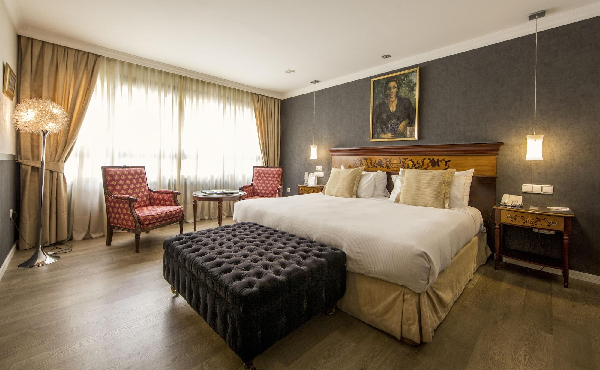 ยูโรสตาร์ อรากวานีย์ Hotel ซานติอาโก เด กอมโปสเตลา ภายนอก รูปภาพ Deluxe Room